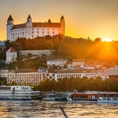 Park Inn By Radisson Danube Bratislava-2