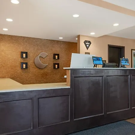 Comfort Inn & Suites Airport North-2
