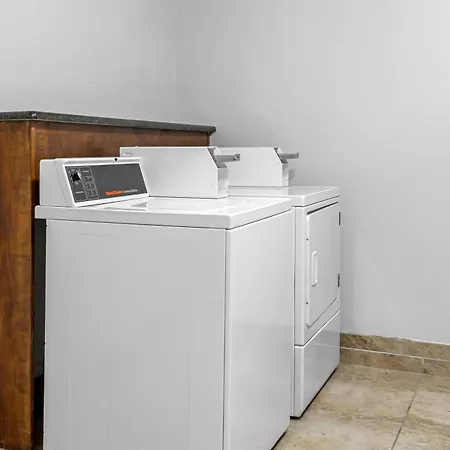 Best Western Plus Southpark Inn & Suites-2