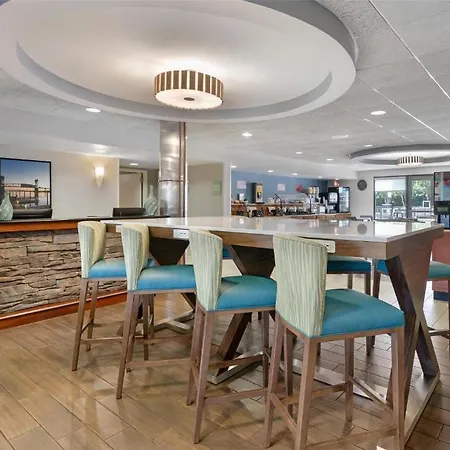 Best Western Plus Wilmington / Wrightsville Beach-2