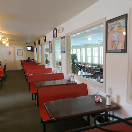 White Sands Inn, Marina, Bar & Grill-3