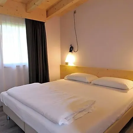 Bungalows Chalets Lago Di Molveno-2