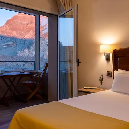 Parador De Las Canadas Del Teide-2