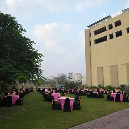 Radisson Blu Pune Hinjawadi-3