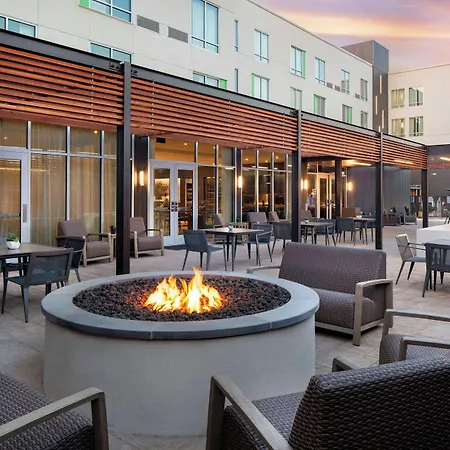 Courtyard By Marriott Fresno Clovis-3