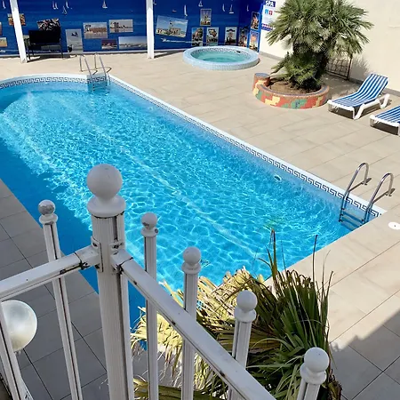 Amerique Hotel Palavas - Piscine - Plage-3