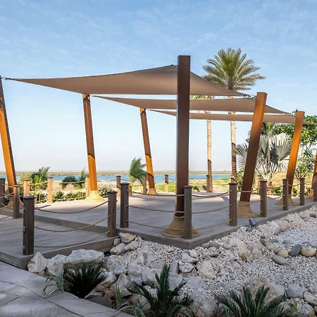 Yas Plaza Marina By Ihg-2