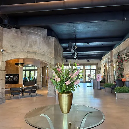 Tuscany Suites & Casino-3