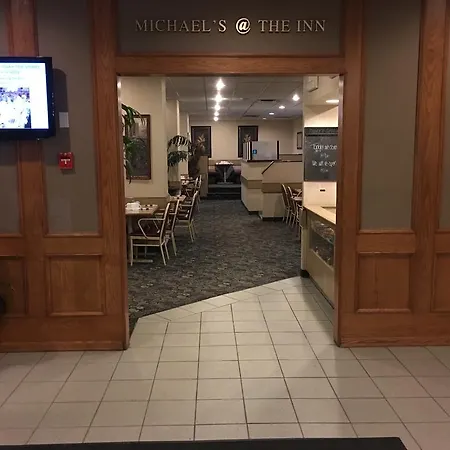 St. Albert Inn & Suites-2