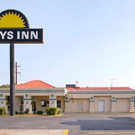Days Inn By Wyndham South Fort Worth-3