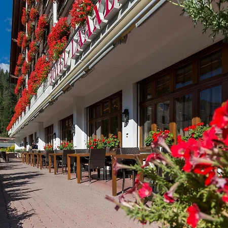Hotel Laaxerhof-2