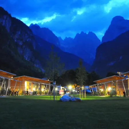 Bungalows Chalets Lago Di Molveno-3