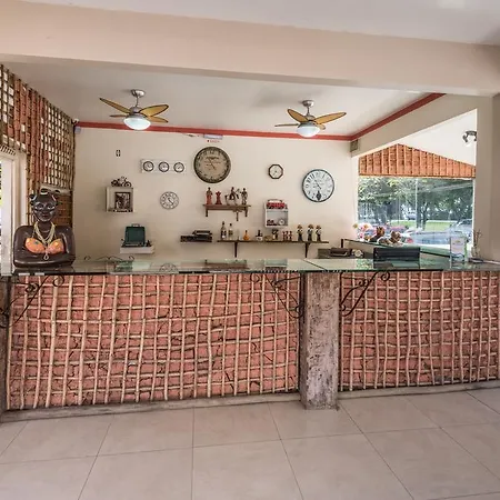 Hotel Mundaí Praia Camping e Est para Mh-2