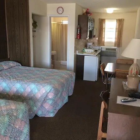 Crystal Sands Motel-2