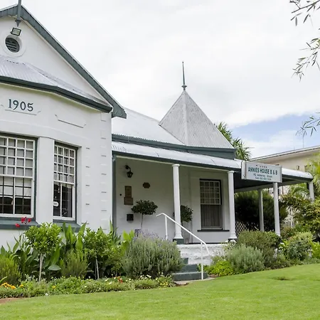 Annies House-3