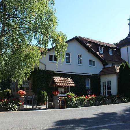 Hotel Waldhaus-3