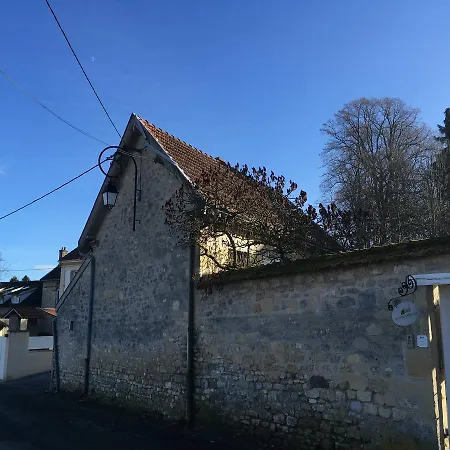 Le Château d'Hermonville B&B / Chambres d'hôtes-2