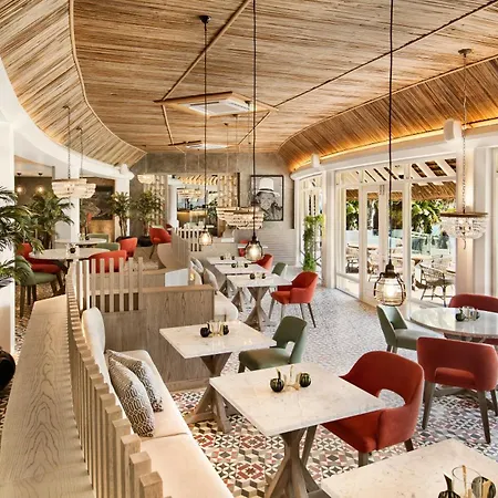 Lux* Grand Gaube Resort & Villas-3