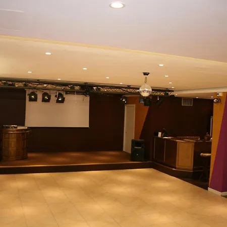 Hotel Vienna-2