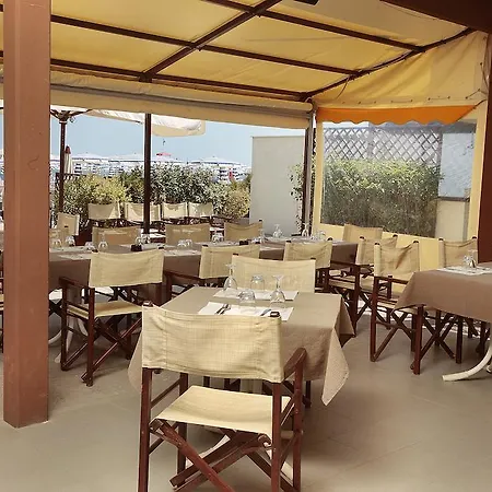 Gallia Club Hotel-3
