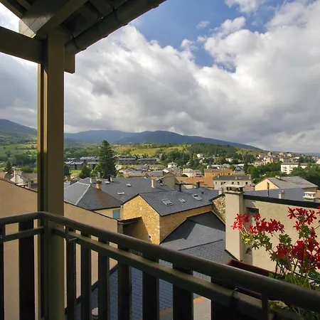Logis Hotel Restaurant Planes-3