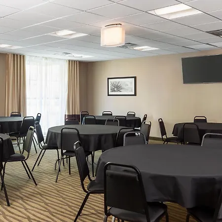 Comfort Suites Hartville-North Canton-3