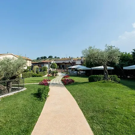 Il Parco dei Poeti B&B-3
