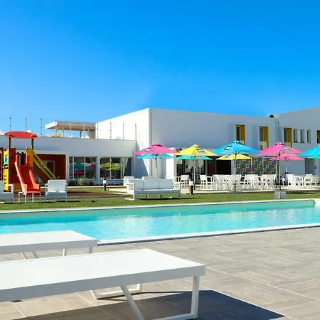 Ride Surf Resort & Spa Peniche-3