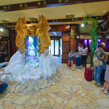 Gardaland Magic Hotel-2