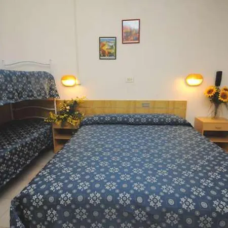 Hotel Marina-2