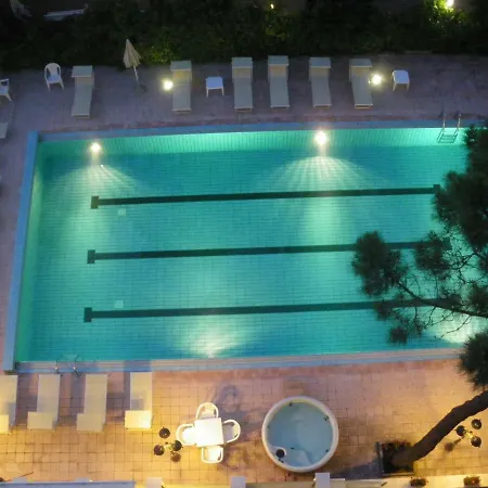 Hotel Ascot-3