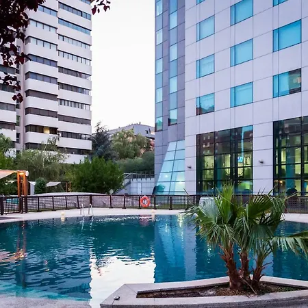 Eurostars Suites Mirasierra-2