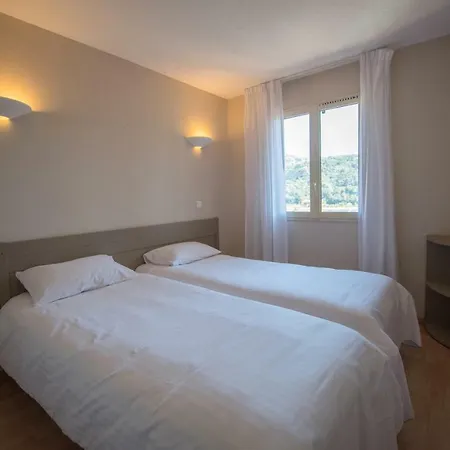 Appart Hotel Lou Castelet-2