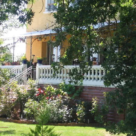 La Maison Jaune-2