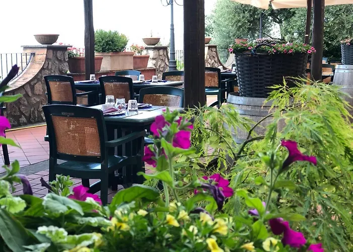 Hotel Belsito Serrone