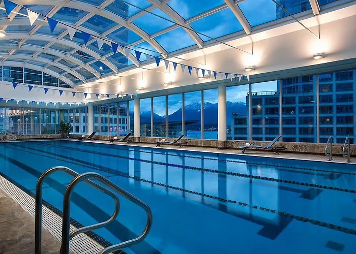 Vancouver Hotels With Pool