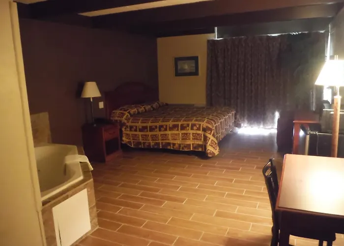 Budgetel Inn & Suites Hotel