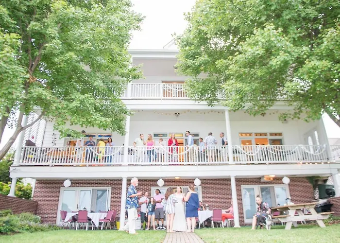 Blue Heron Inn - A Bed And Breakfast Llc