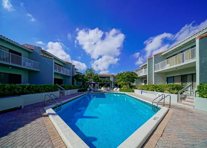 Boca Raton Villas with private pool