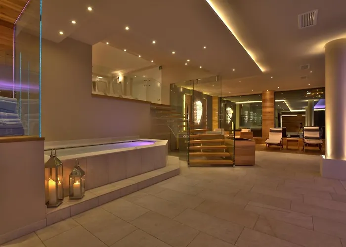 Hotel con piscina a Selva di Val Gardena