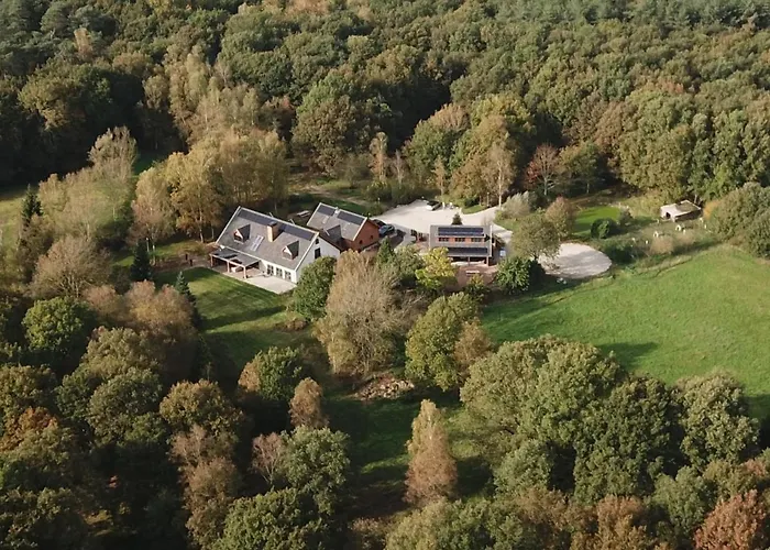 Inn The Woods - Private Stay
