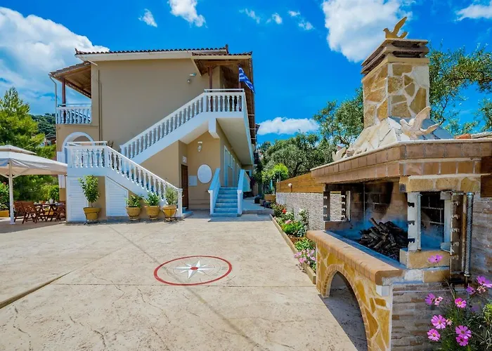 Costas Studios - 450M From Argassi Center, By Zantewize