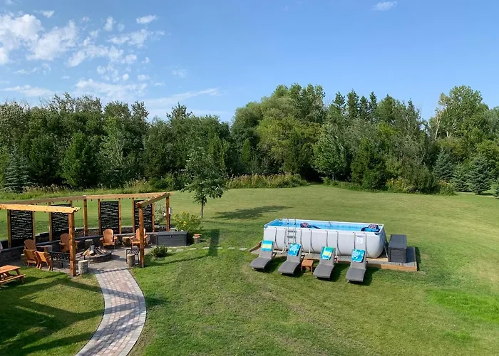 Dragonfly Inn Loft Suite Sherwood Park