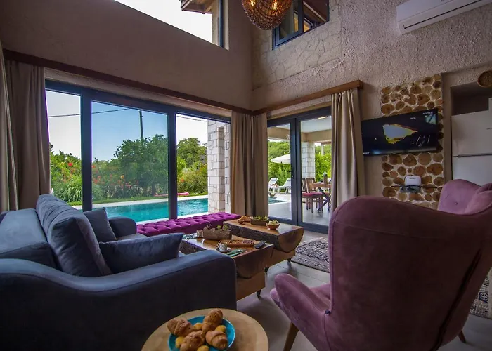Volans Suites Villas