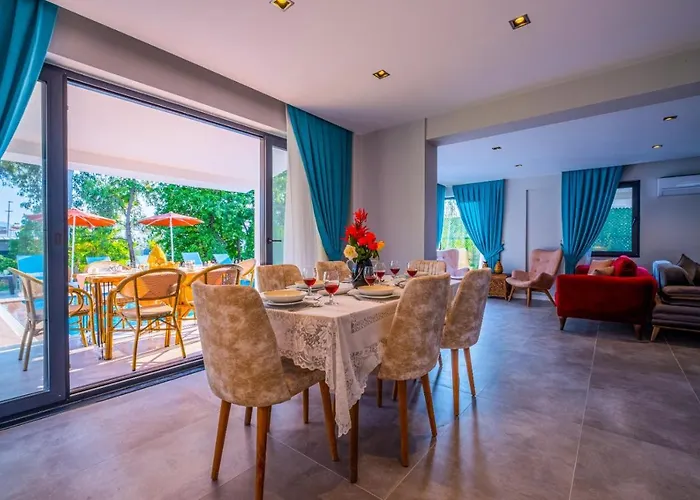 Infinity Lily Villa 2