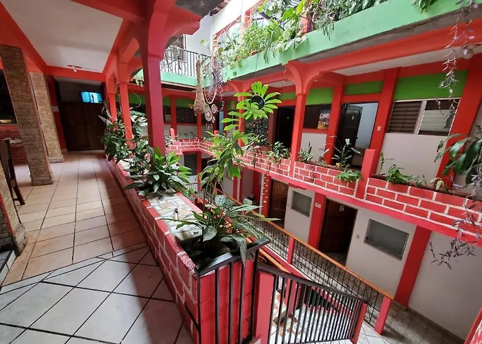 Hotel & Hostal Yaxkin Copan