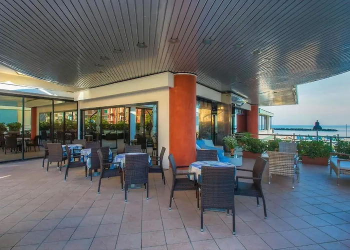 Hotel con piscina a Gatteo a Mare