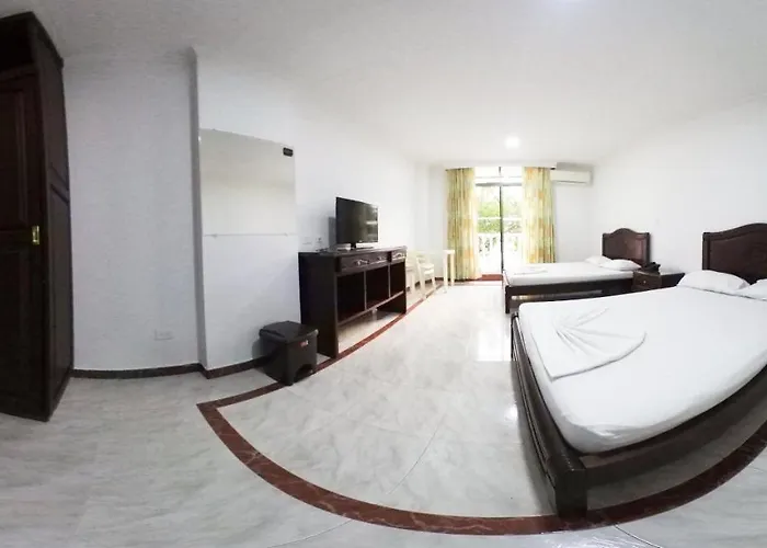 Zahira Hotel Melgar