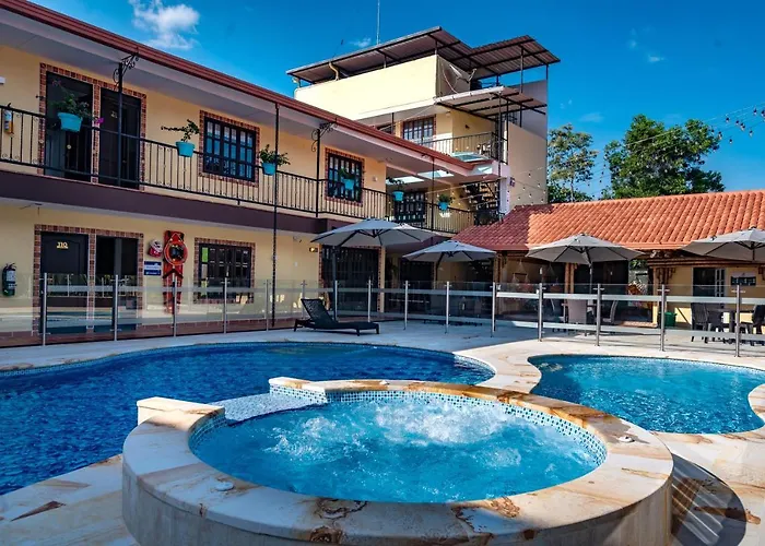 Hotel Vanguardia Natural
