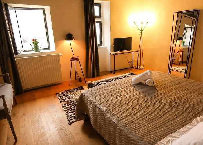 La Maison D'Aimé Saint-Quentin-la-Poterie